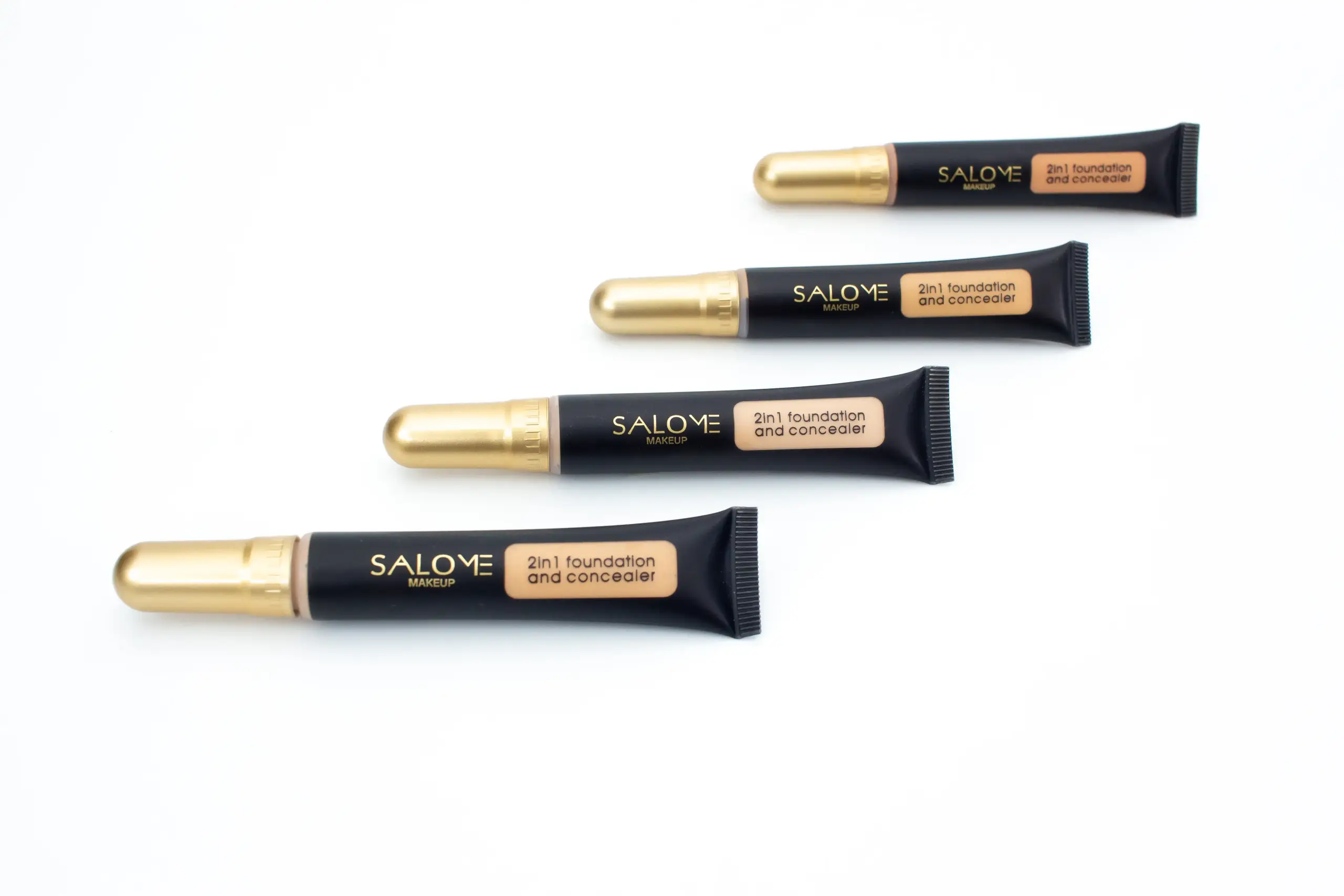 2IN1 Foundation and Concealer. Corrector Salome Makeup - Imagen 6